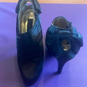 STEVEN STEVE MADDEN black satin ankle boots bow back sz6 platform